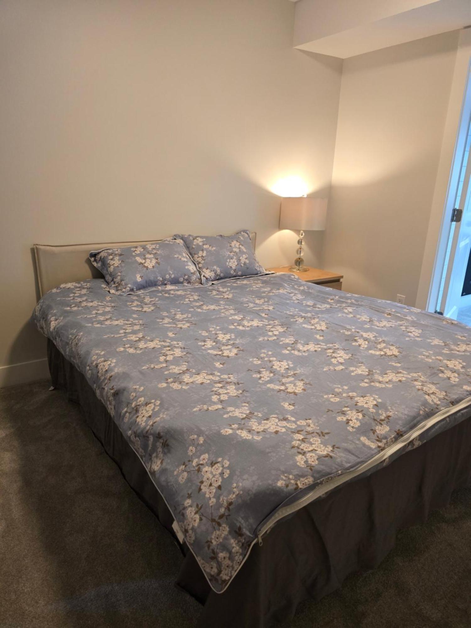 Private 1 Bedroom In Brookswood 兰里区 外观 照片